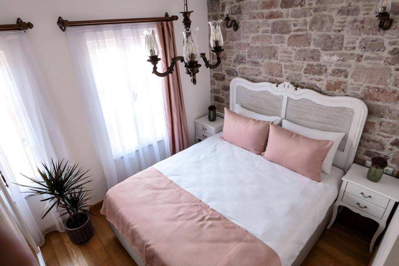 Baris Otel Cunda Ayvalik Luaran gambar